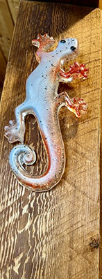 Hanging Lizard